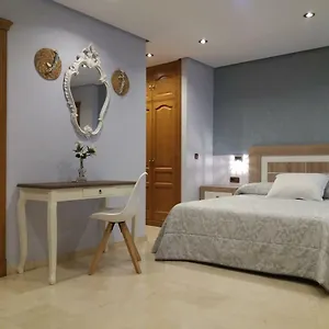 villa-katerina.hotelsinnerja.org/