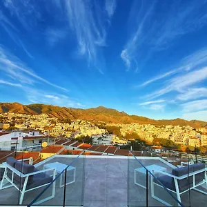 mb-hostels-premium-eco-adults-only.hotelsinnerja.org/