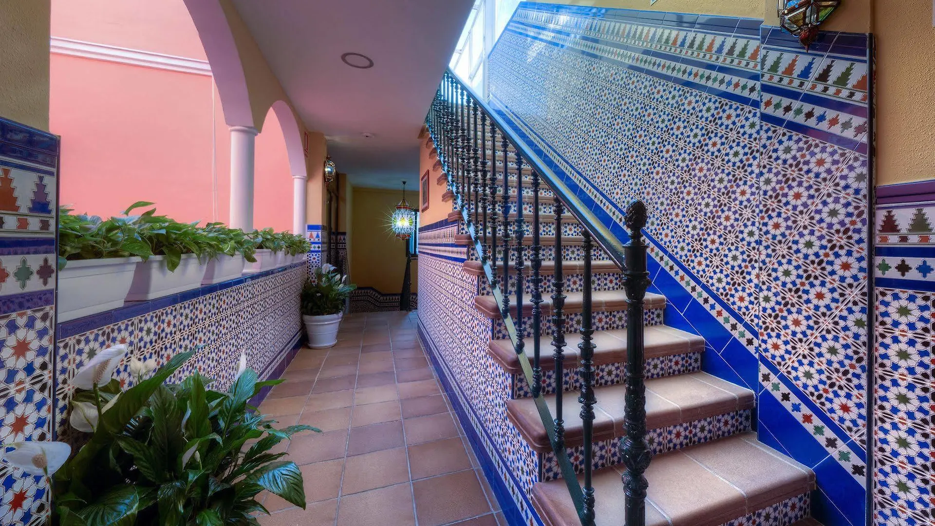 Hotel Dona Lina 2*, Seville Spain